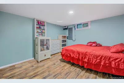 26 Smith Street, Amityville, NY 11701 - Photo 21