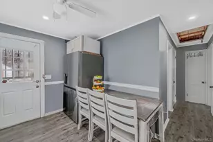 26 Smith St, Amityville, NY 11701 - Photo 9