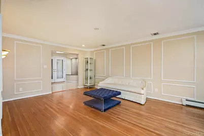 38 Arista Drive, Dix Hills, NY 11746 - Photo 9