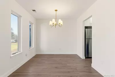 909 Fenway Road, Saint James, NY 11780 - Photo 9