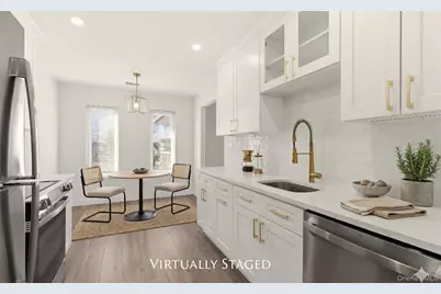 909 Fenway Road, Saint James, NY 11780 - Photo 15