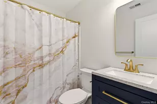 909 Fenway Rd, Saint James, NY 11780 - Photo 25