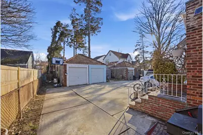 14740 33rd Avenue, Flushing, NY 11354 - Photo 23