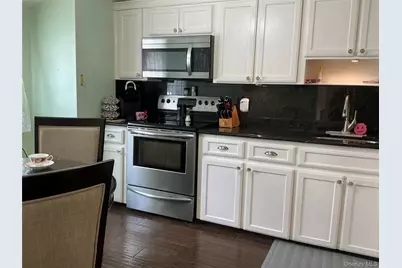 606 Birch Hollow Drive, Shirley, NY 11967 - Photo 3