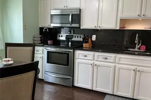 606 Birch Hollow Dr, Shirley, NY 11967 - Photo 3