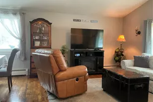 606 Birch Hollow Dr, Shirley, NY 11967 - Photo 9