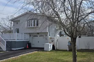 606 Birch Hollow Dr, Shirley, NY 11967 - Photo 43