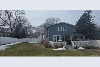 606 Birch Hollow Drive, Shirley, NY 11967 - Photo 11