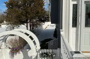 606 Birch Hollow Dr, Shirley, NY 11967 - Photo 27