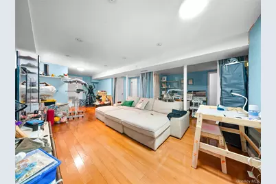 24571 61st Avenue, Little Neck, NY 11362 - Photo 15