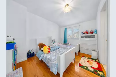 24571 61st Avenue, Little Neck, NY 11362 - Photo 19