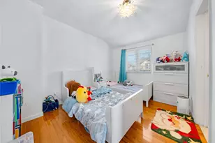 245-71 61st Ave, Little Neck, NY 11362 - Photo 19