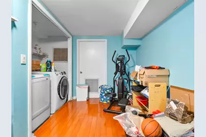 24571 61st Avenue, Little Neck, NY 11362 - Photo 17