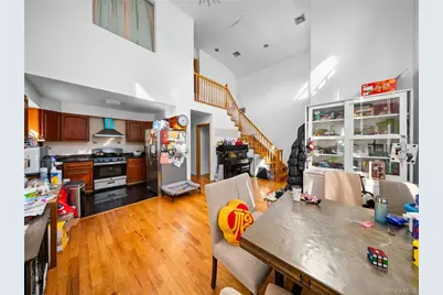 24571 61st Avenue, Little Neck, NY 11362 - Photo 5