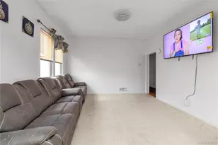 47 Murray Hill St, Elmont, NY 11003 - Photo 3