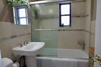 21947 74th Avenue #LOWER, Oakland Gardens, NY 11364 - Photo 5