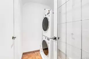 420 E 58th St, New York, NY 10022 - Photo 21