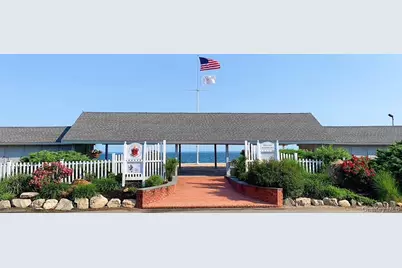 36 Bay Drive E, Huntington, NY 11743 - Photo 33