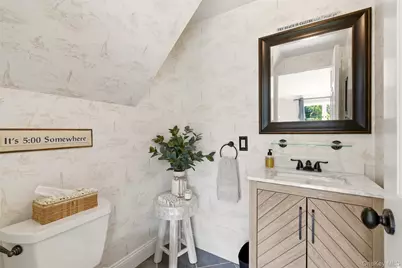 36 Bay Drive E, Huntington, NY 11743 - Photo 15