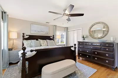 36 Bay Drive E, Huntington, NY 11743 - Photo 17