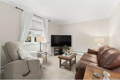 123 Park Avenue #A4, Amityville, NY 11701 - Photo 3