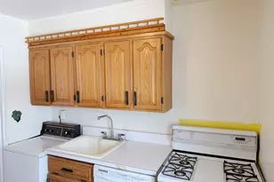 13-16 212th St, Bayside, NY 11360 - Photo 5