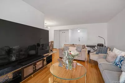 33-44 Junction Blvd #5V, Jackson Heights, NY 11372 - Photo 7