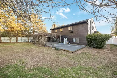 35 Crossway Drive, Deer Park, NY 11729 - Photo 21