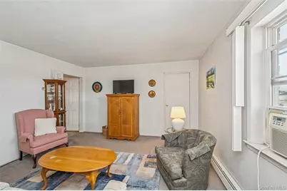 2537 Jerusalem Avenue #2J, North Bellmore, NY 11710 - Photo 7