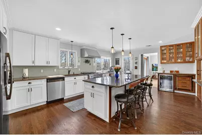 7 Fairgreen Court, Cortlandt Manor, NY 10567 - Photo 9