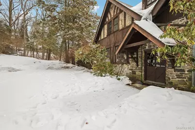 32 E Lake Stable Road, Tuxedo Park, NY 10987 - Photo 3