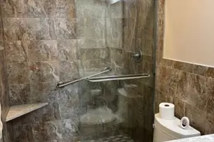 47 Sherbrooke Rd, Lindenhurst, NY 11757 - Photo 5