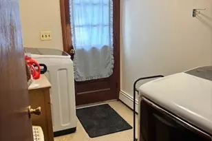 47 Sherbrooke Rd, Lindenhurst, NY 11757 - Photo 9