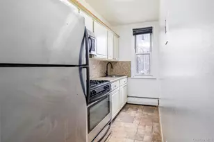 30 Daley Pl, Lynbrook, NY 11563 - Photo 13