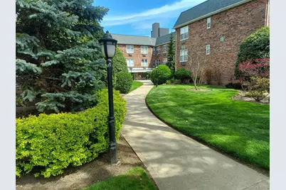 30 Daley Place #136, Lynbrook, NY 11563 - Photo 3