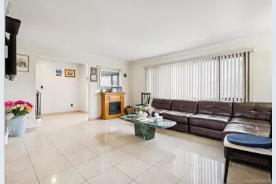 174 Bellmore Street, Floral Park, NY 11001 - Photo 5