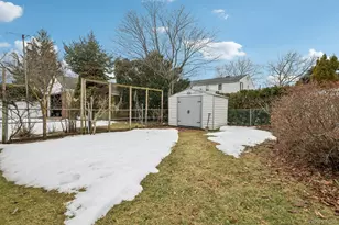 174 Bellmore St, Floral Park, NY 11001 - Photo 25