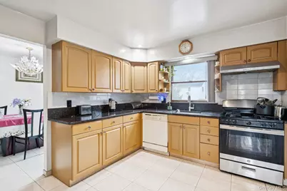 174 Bellmore Street, Floral Park, NY 11001 - Photo 9