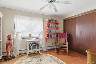 4 Karp Dr, Islip Terrace, NY 11752 - Photo 15