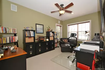 321 Medea Way, Central Islip, NY 11722 - Photo 9
