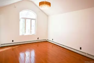 81-32 252nd St, Bellerose, NY 11426 - Photo 5