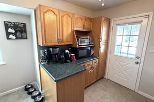 57 Pebble Ln, Deer Park, NY 11729 - Photo 7