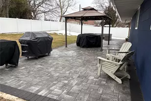 57 Pebble Ln, Deer Park, NY 11729 - Photo 27