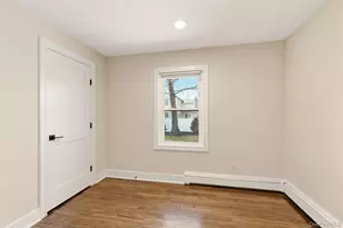 9 Hinton Ave, Babylon, NY 11702 - Photo 15