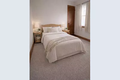 [Address not provided], Lindenhurst, NY 11757 - Photo 9