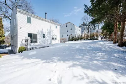 4 Lawrence Place, Pelham, NY 10803 - Photo 29