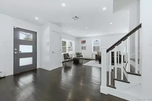 4 Lawrence Pl, Pelham, NY 10803 - Photo 9