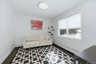 4 Lawrence Pl, Pelham, NY 10803 - Photo 13