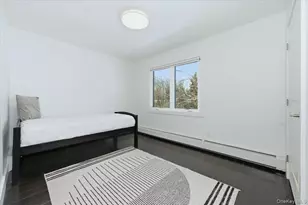 4 Lawrence Pl, Pelham, NY 10803 - Photo 21