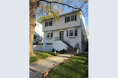 4 Lawrence Place, Pelham, NY 10803 - Photo 1